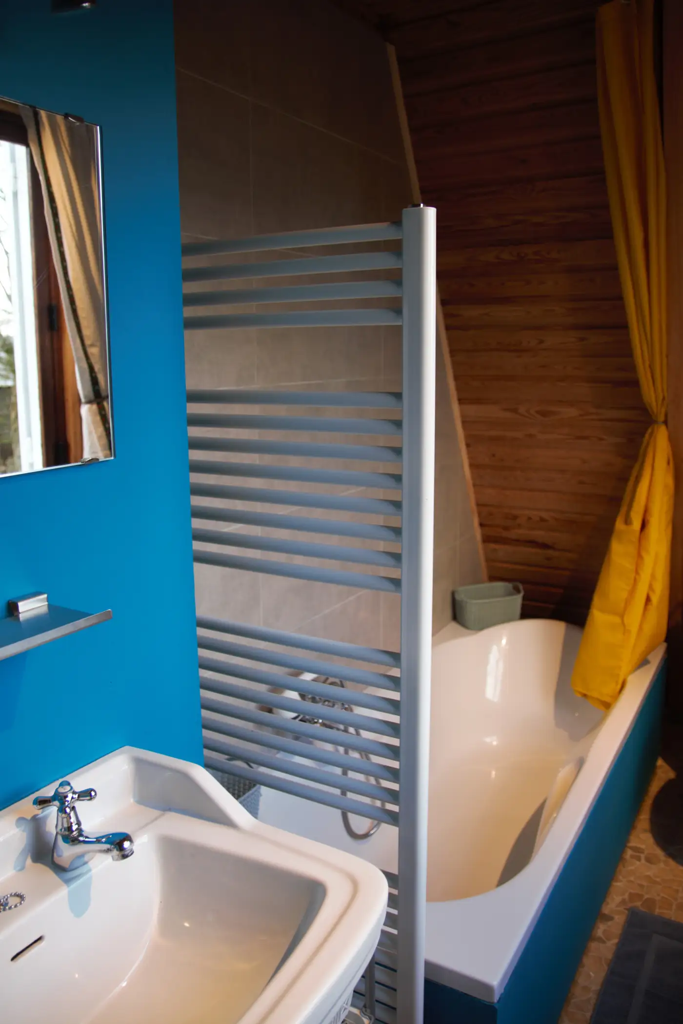 Cottage for 5 people in La Roche-en-Ardenne Le Chalet Pointu du Bout du Monde